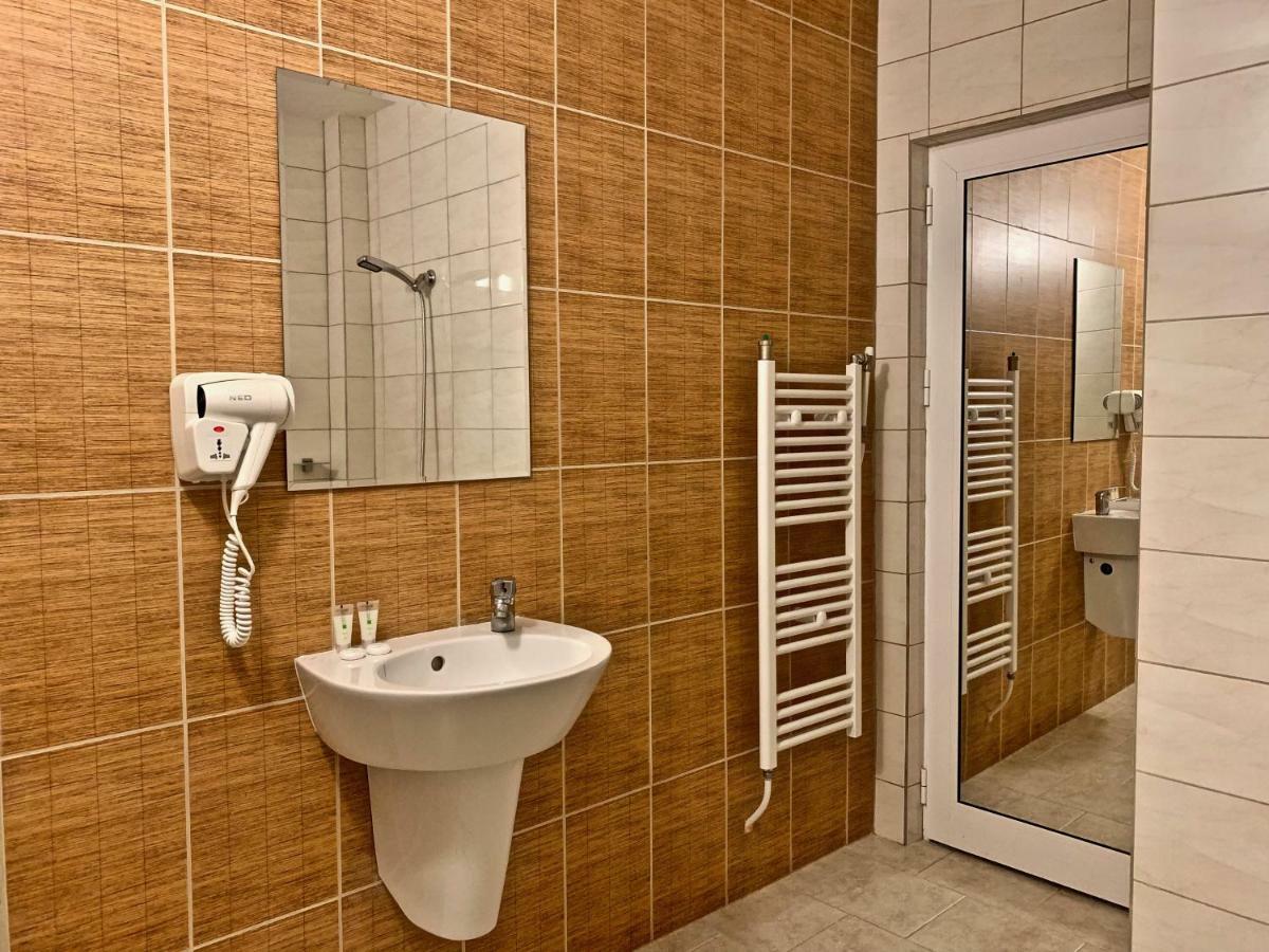 Hotel Fort O Bel Belogradchik Bagian luar foto